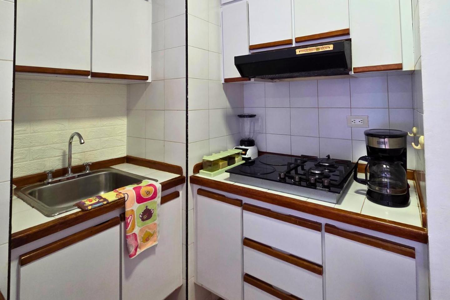Ferienwohnung Tucacas, Frente Al Mar, Balcon, Piscina Y Playa Privada Exterior foto