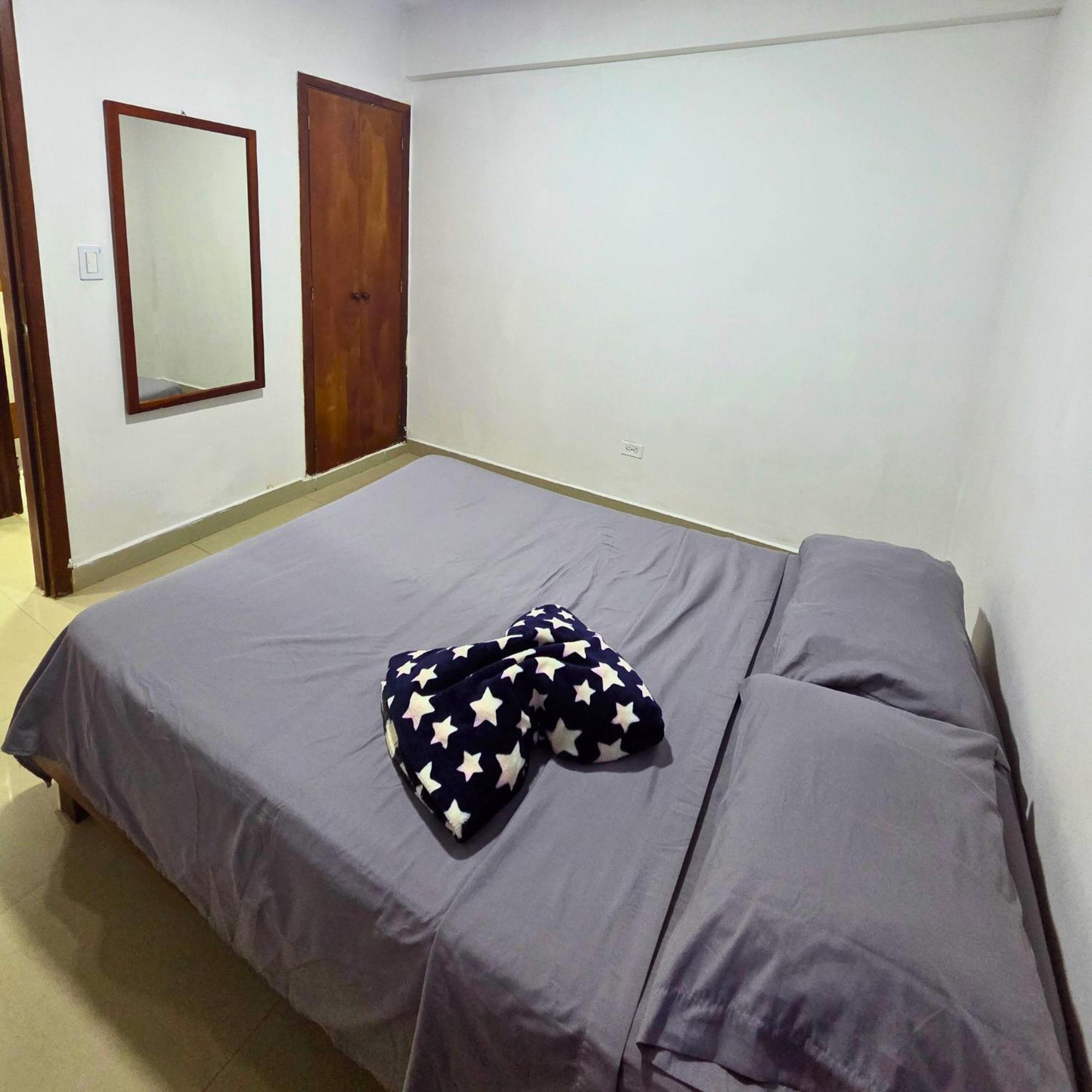 Ferienwohnung Tucacas, Frente Al Mar, Balcon, Piscina Y Playa Privada Exterior foto